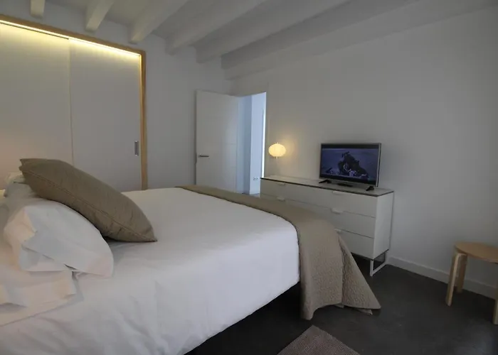 Apartamento 1 Dormitorio, Jardin Y Piscina - Apartamentos Montesomo